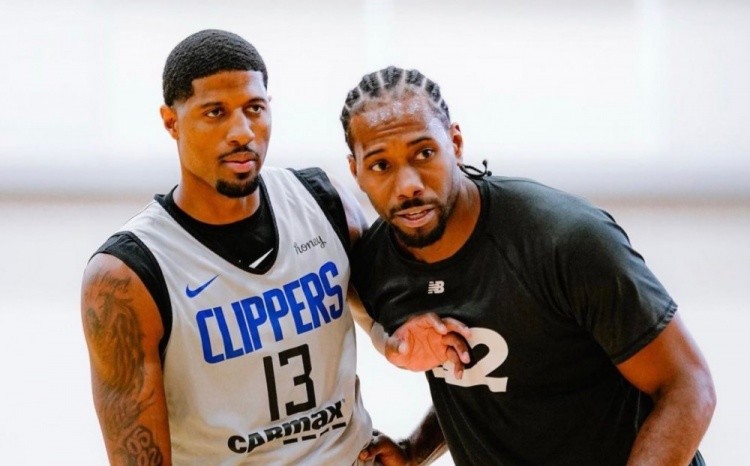 斯帕莱蒂：球员们脸上不再是满足的表情，而是更加放松的表情（斯帕莱蒂：球员们的表情从满足转为更放松）