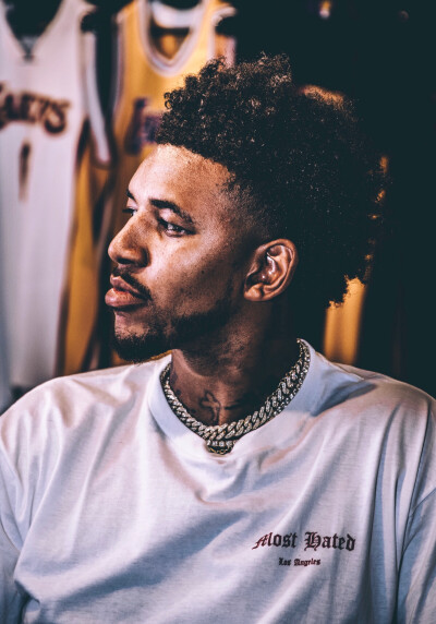 意媒：与德佬对话后孔蒂已得到必要的保证，将留任至赛季结束（意媒：孔蒂与德佬沟通后获承诺，确认执教至本赛季末）