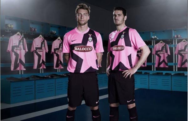 雷迪克：东契奇在并非最佳状态下拿下三双，不可思议的表现（雷迪克盛赞东契奇：状态未达巅峰仍砍三双，令人惊叹）