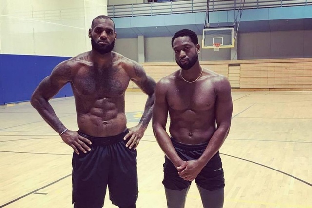 安帅谈维尼修斯国家德比不满被换下：我跟他说他犯了一个错误（安切洛蒂回应维尼修斯对国家德比被换下不满：我已告诉他他做错了）