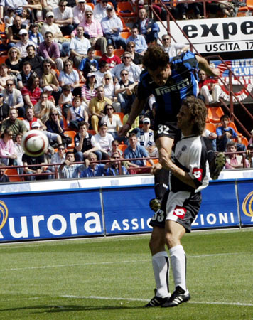 足协杯决赛收官，中国足球寻找“强力伙伴”共赴新征程（足协杯落幕，中国足球寻觅强力伙伴启航新征途）