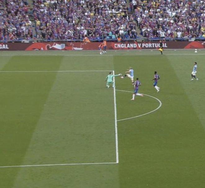 米体：国米想让邓弗里斯在意超杯半决赛对阵博洛尼亚时复出（米体：国米盼邓弗里斯在意超杯半决赛对博洛尼亚时复出）