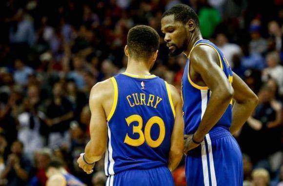 青岛四外援爆发合砍66分，带队31分狂胜北京男篮（青岛四外援齐发力轰下66分，31分大胜北京男篮）